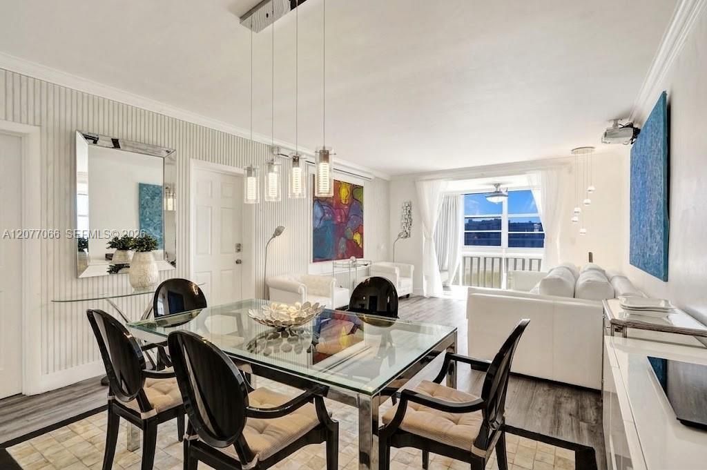 For Sale: $190,000 (1 beds, 1 baths, 846 Square Feet)