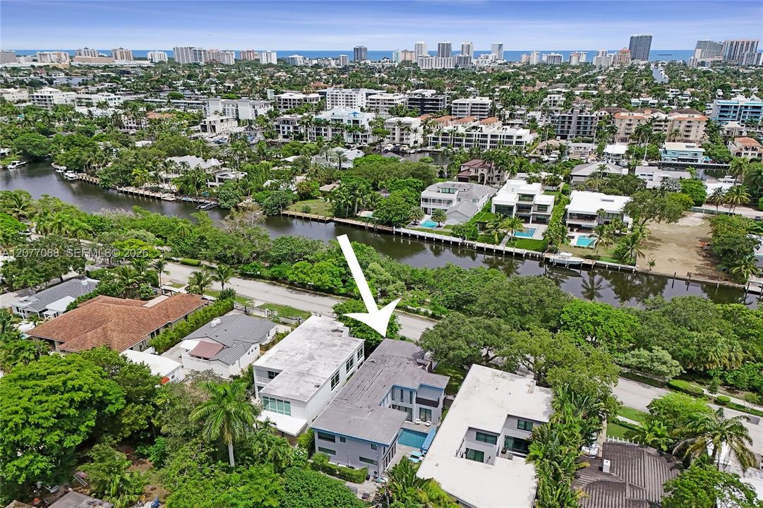 На продажу: $3,065,000 (4 спален, 3 ванн, 3635 Квадратных фут)