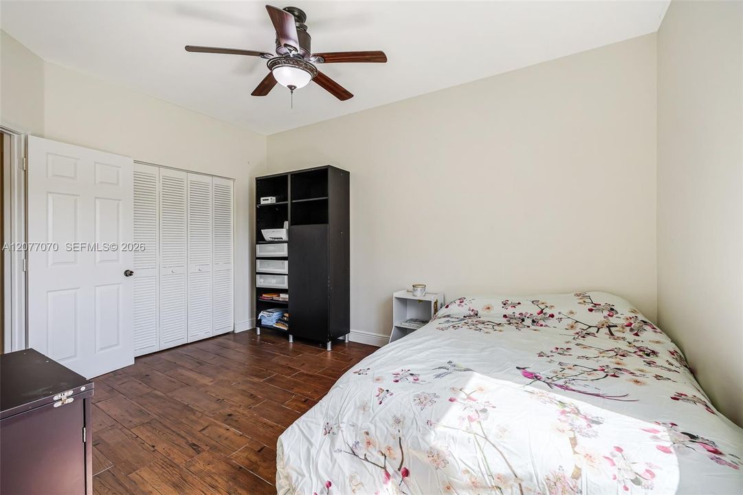For Rent: $7,100 (5 beds, 3 baths, 2712 Square Feet)