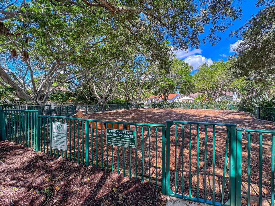 For Rent: $7,100 (5 beds, 3 baths, 2712 Square Feet)
