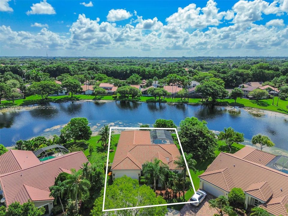 For Rent: $7,100 (5 beds, 3 baths, 2712 Square Feet)