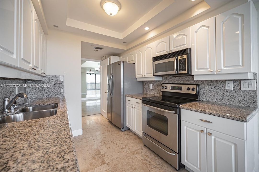 En Venta: $549,999 (2 camas, 2 baños, 1560 Pies cuadrados)