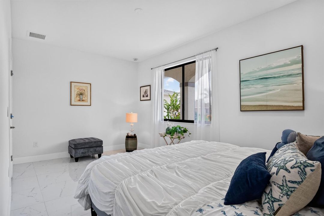 Second bedroom