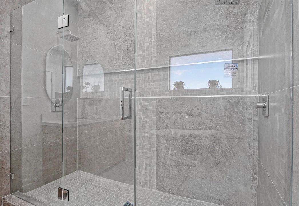 Double shower - master
