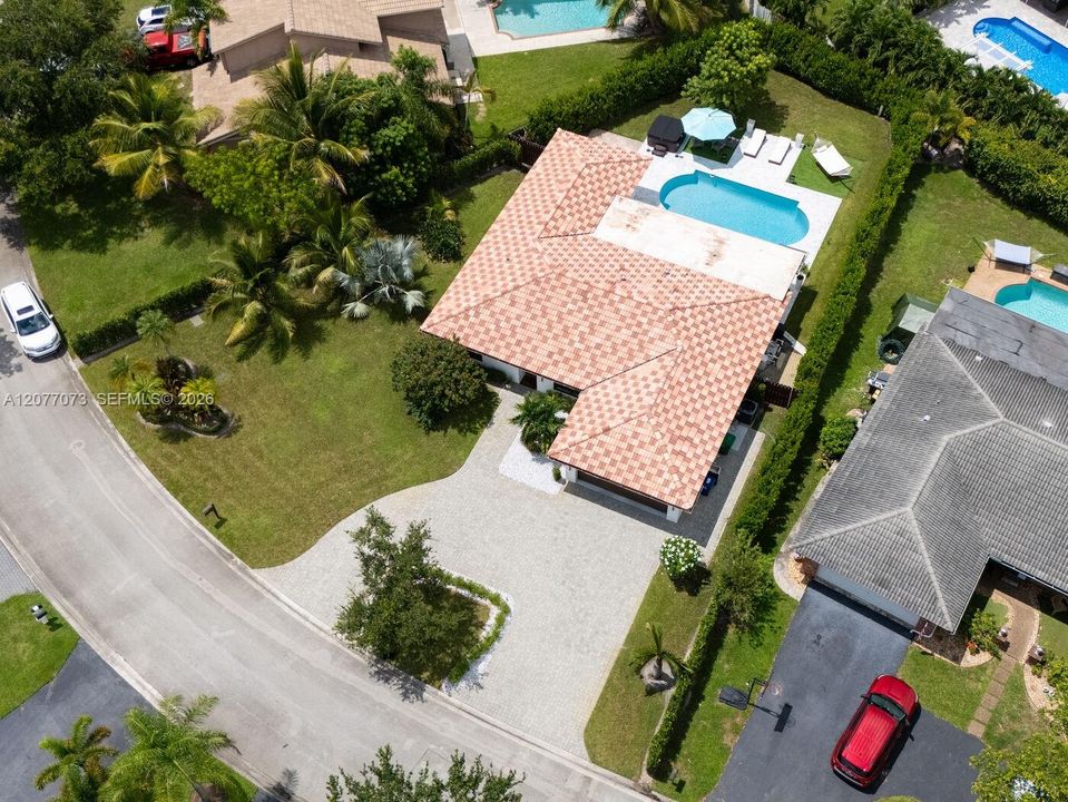 For Sale: $795,000 (3 beds, 2 baths, 1670 Square Feet)