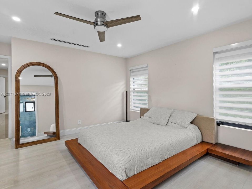 For Sale: $795,000 (3 beds, 2 baths, 1670 Square Feet)
