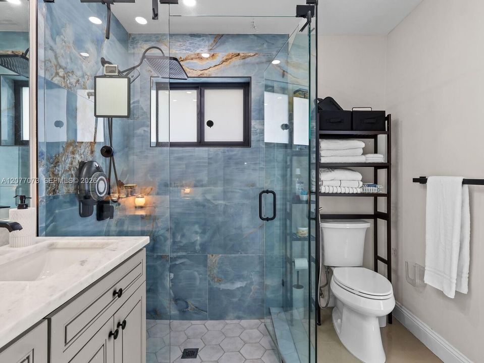 For Sale: $795,000 (3 beds, 2 baths, 1670 Square Feet)
