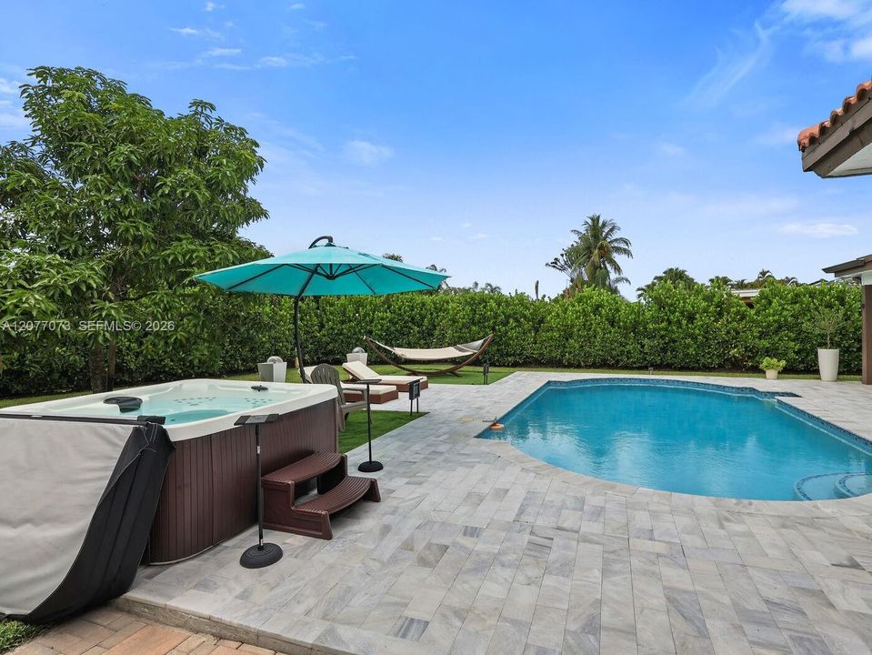 For Sale: $795,000 (3 beds, 2 baths, 1670 Square Feet)