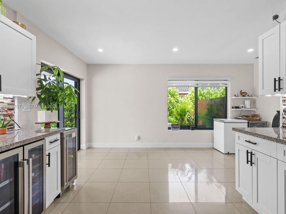 For Sale: $795,000 (3 beds, 2 baths, 1670 Square Feet)
