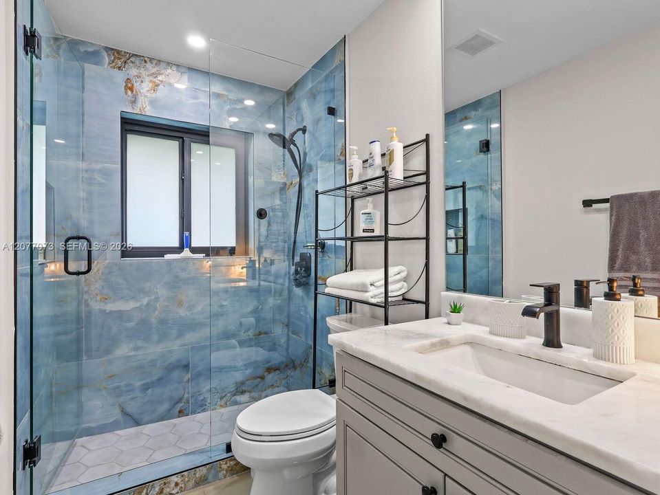 For Sale: $795,000 (3 beds, 2 baths, 1670 Square Feet)