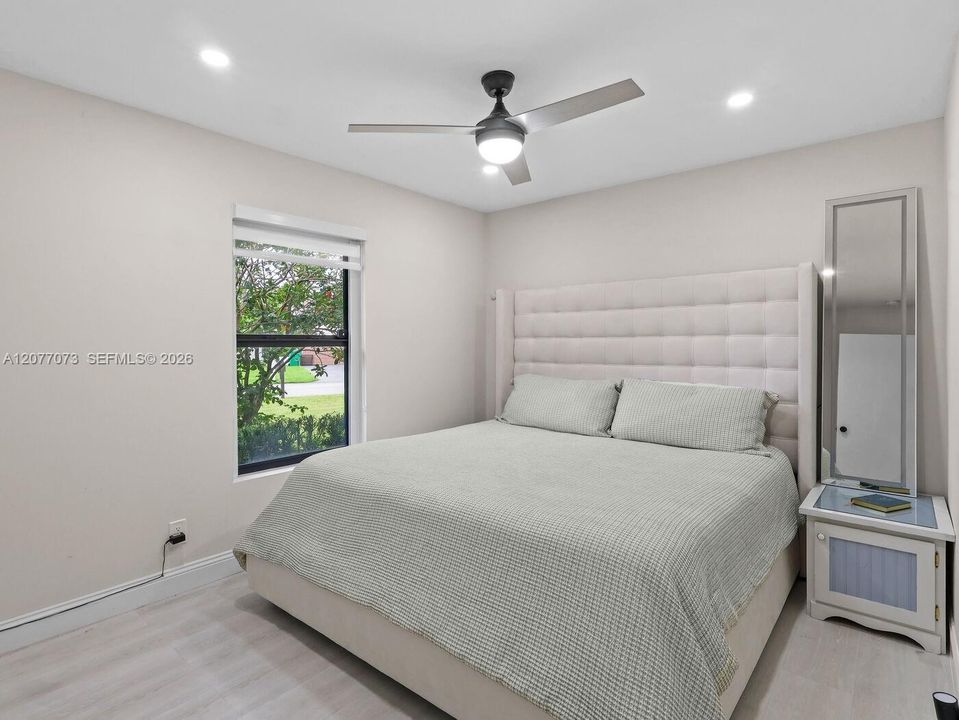 For Sale: $795,000 (3 beds, 2 baths, 1670 Square Feet)