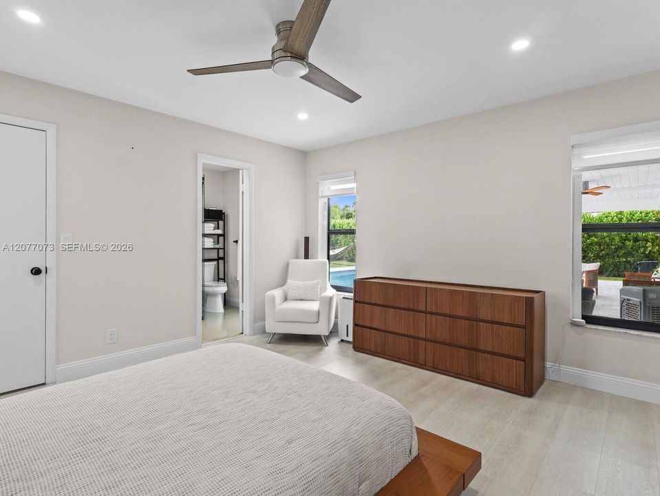 For Sale: $795,000 (3 beds, 2 baths, 1670 Square Feet)