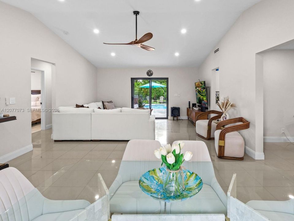 For Sale: $795,000 (3 beds, 2 baths, 1670 Square Feet)