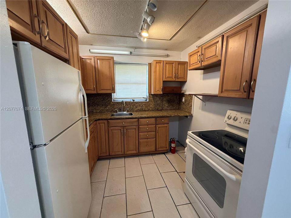 En Renta: $2,450 (2 camas, 2 baños, 2573 Pies cuadrados)