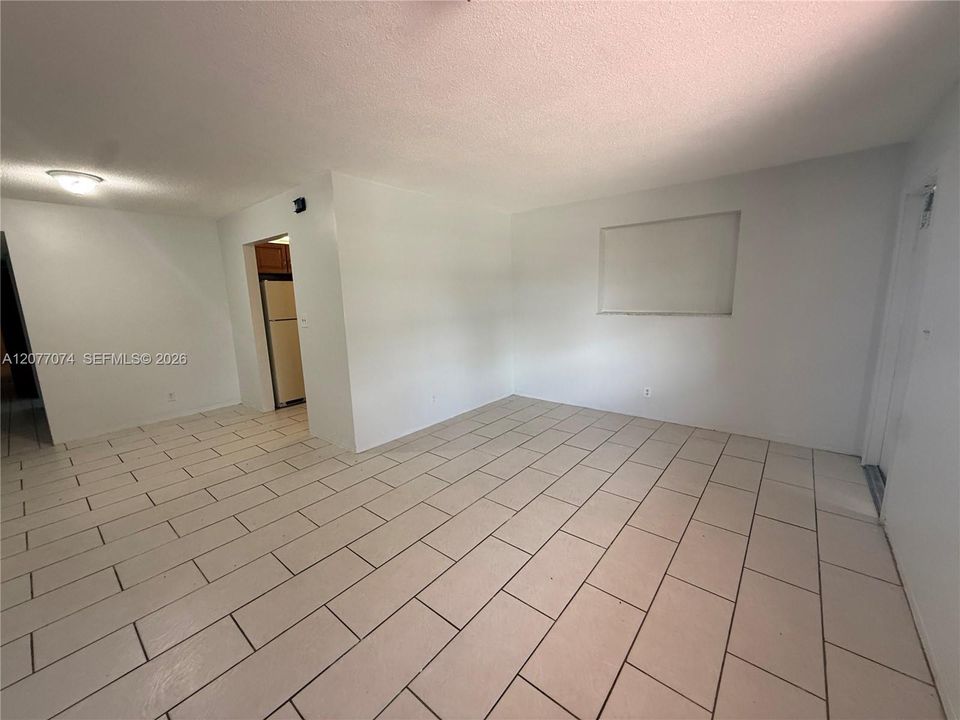 En Renta: $2,450 (2 camas, 2 baños, 2573 Pies cuadrados)