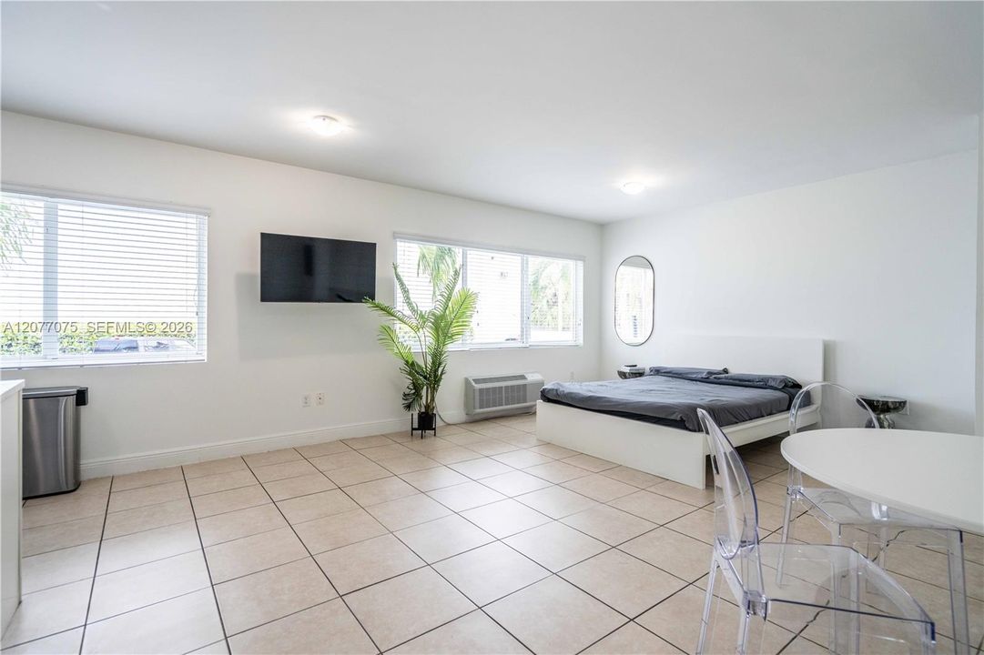 For Rent: $1,523 (0 beds, 1 baths, 411 Square Feet)