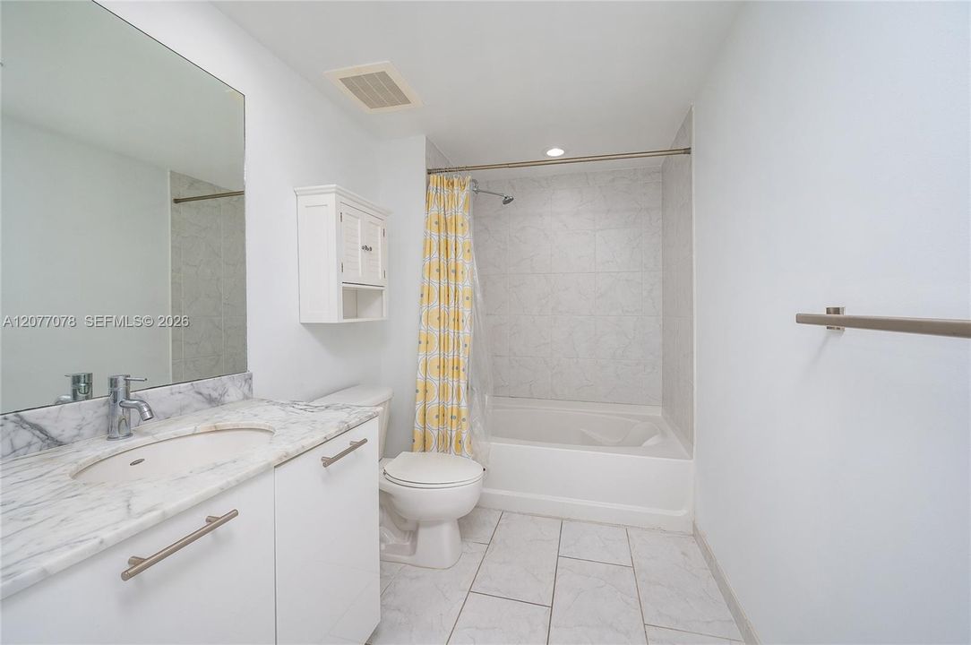 For Rent: $3,200 (1 beds, 1 baths, 639 Square Feet)