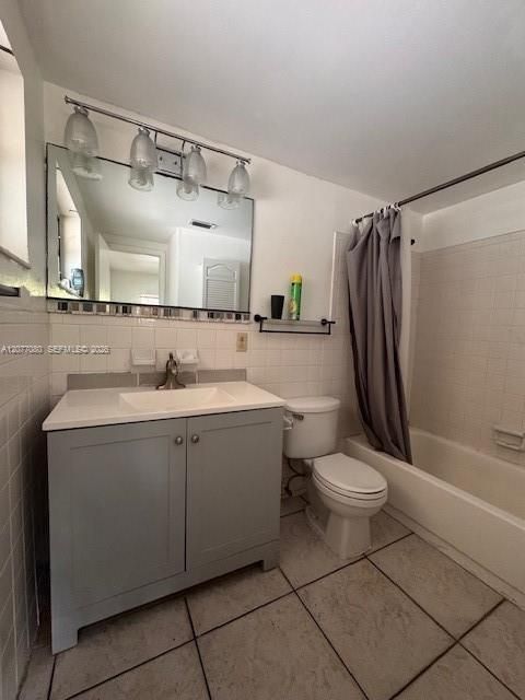 For Rent: $2,700 (2 beds, 2 baths, 1440 Square Feet)