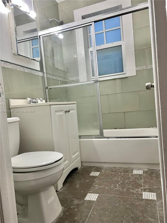 На продажу: $234,999 (1 спален, 1 ванн, 580 Квадратных фут)