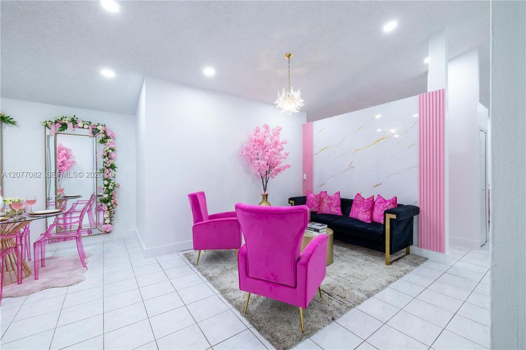 En Venta: $675,000 (4 camas, 2 baños, 1836 Pies cuadrados)