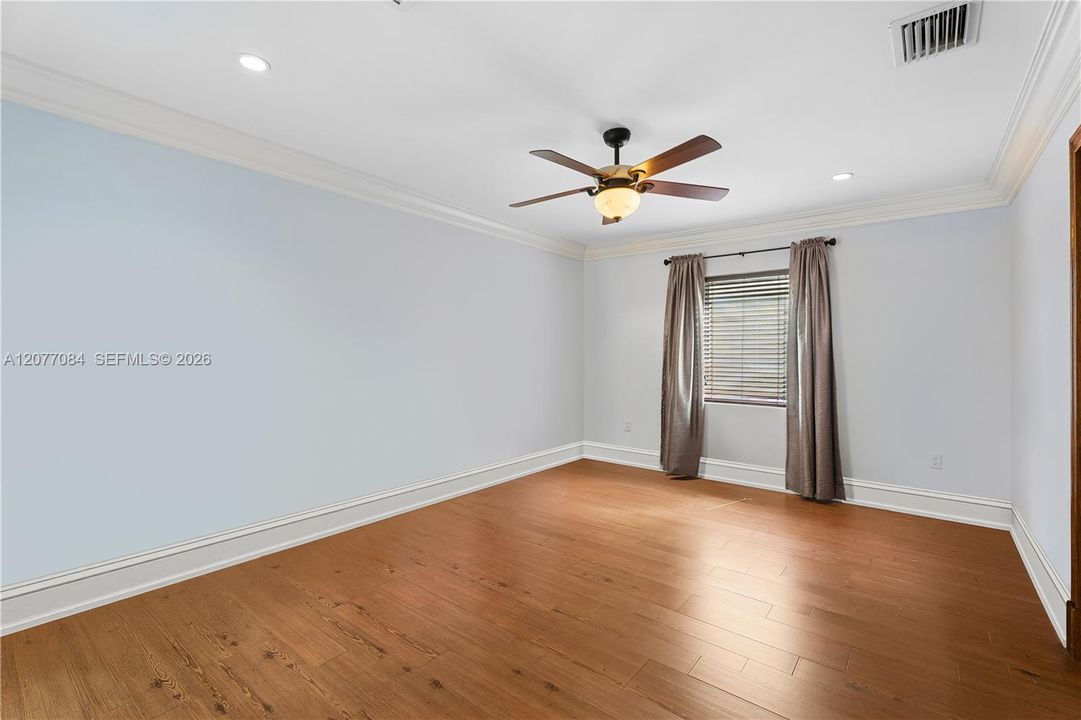 For Sale: $5,785,000 (6 beds, 7 baths, 7563 Square Feet)