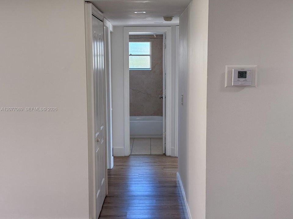 В аренду: $2,500 (3 спален, 2 ванн, 967 Квадратных фут)