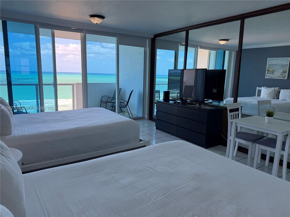 For Sale: $429,000 (0 beds, 1 baths, 400 Square Feet)