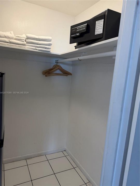 For Sale: $429,000 (0 beds, 1 baths, 400 Square Feet)