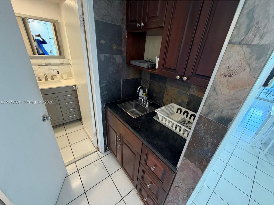For Sale: $429,000 (0 beds, 1 baths, 400 Square Feet)