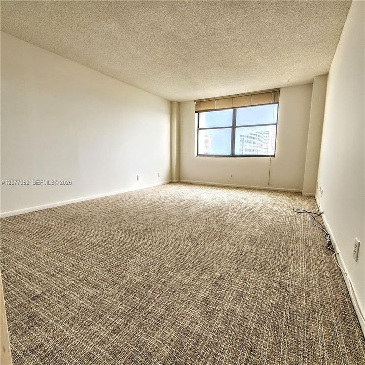 For Rent: $2,500 (2 beds, 2 baths, 1104 Square Feet)