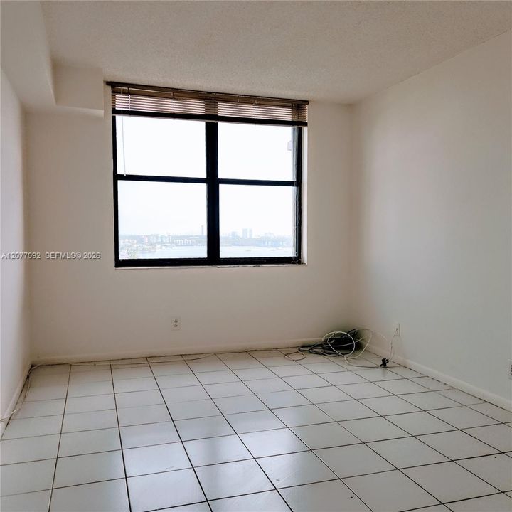 For Rent: $2,500 (2 beds, 2 baths, 1104 Square Feet)