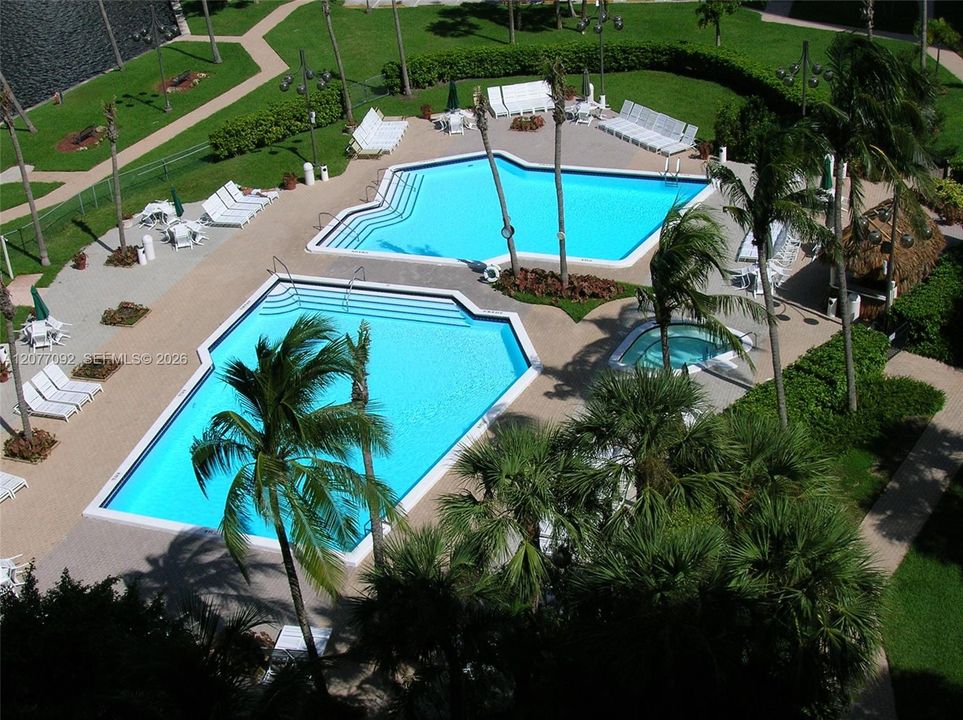 For Rent: $2,500 (2 beds, 2 baths, 1104 Square Feet)