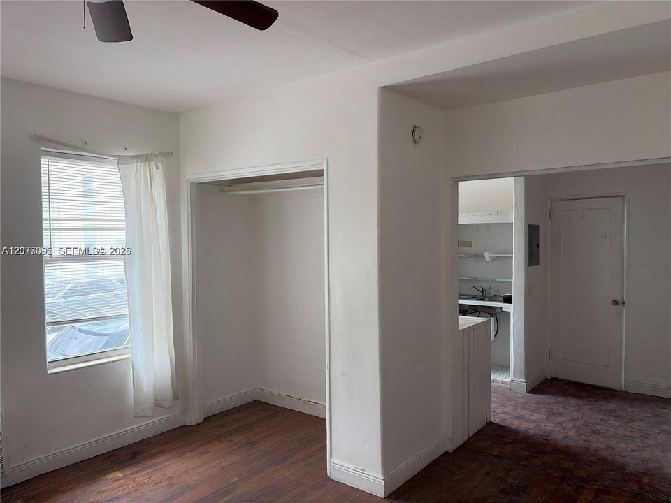 For Sale: $195,000 (0 beds, 1 baths, 440 Square Feet)
