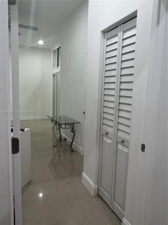 En Renta: $1,650 (0 camas, 1 baños, 1592 Pies cuadrados)