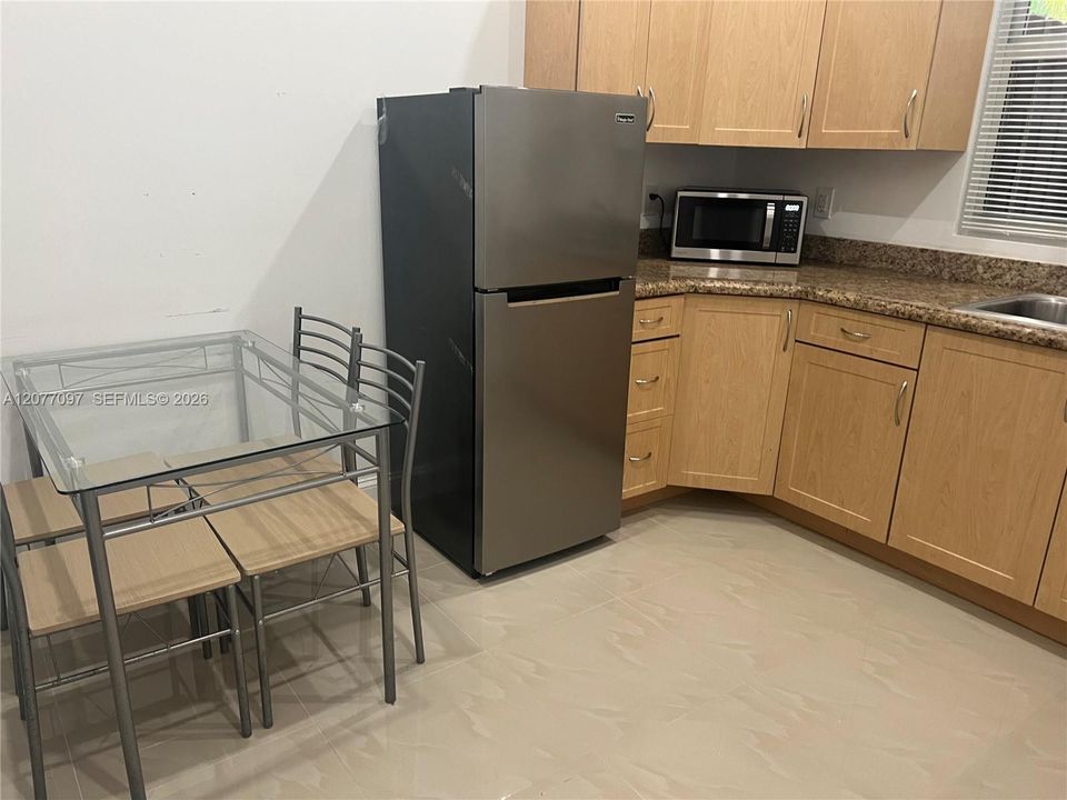 En Renta: $1,650 (0 camas, 1 baños, 1592 Pies cuadrados)