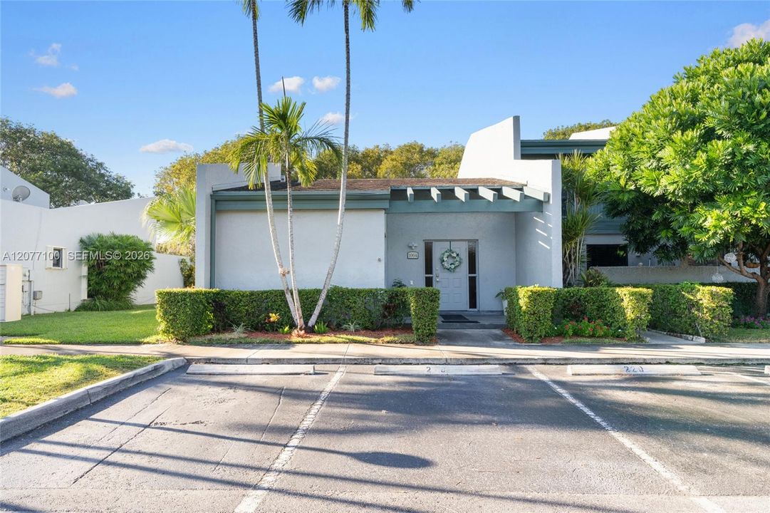 For Sale: $499,900 (3 beds, 2 baths, 1331 Square Feet)