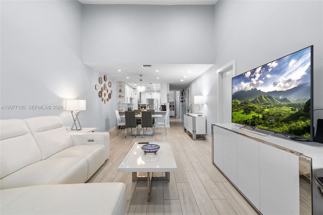 For Sale: $499,900 (3 beds, 2 baths, 1331 Square Feet)