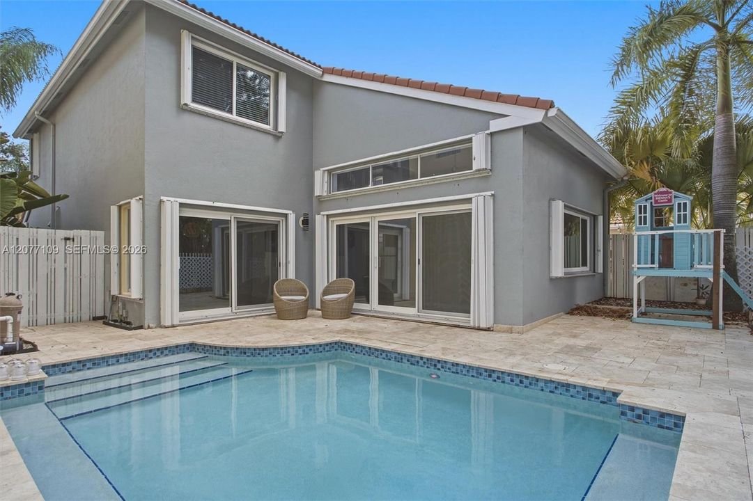 For Rent: $6,700 (3 beds, 2 baths, 1919 Square Feet)