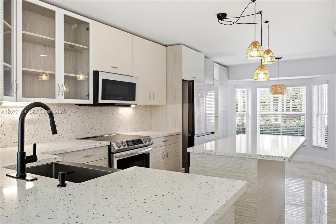 For Rent: $6,700 (3 beds, 2 baths, 1919 Square Feet)