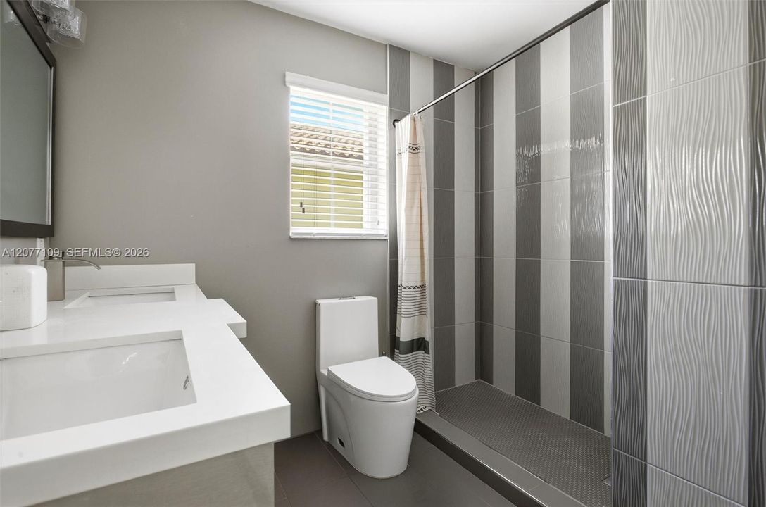 For Rent: $6,700 (3 beds, 2 baths, 1919 Square Feet)