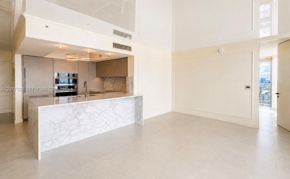 В аренду: $7,750 (2 спален, 2 ванн, 1423 Квадратных фут)