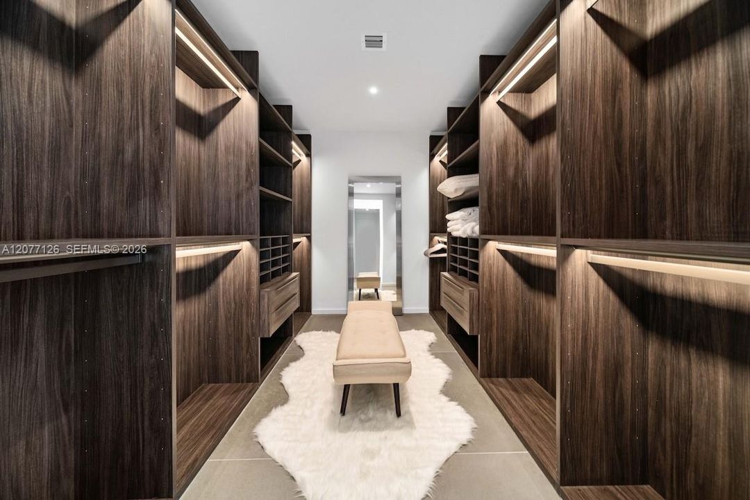 For Sale: $4,500,000 (4 beds, 3 baths, 2549 Square Feet)