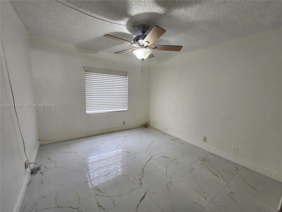 For Rent: $2,100 (2 beds, 2 baths, 982 Square Feet)