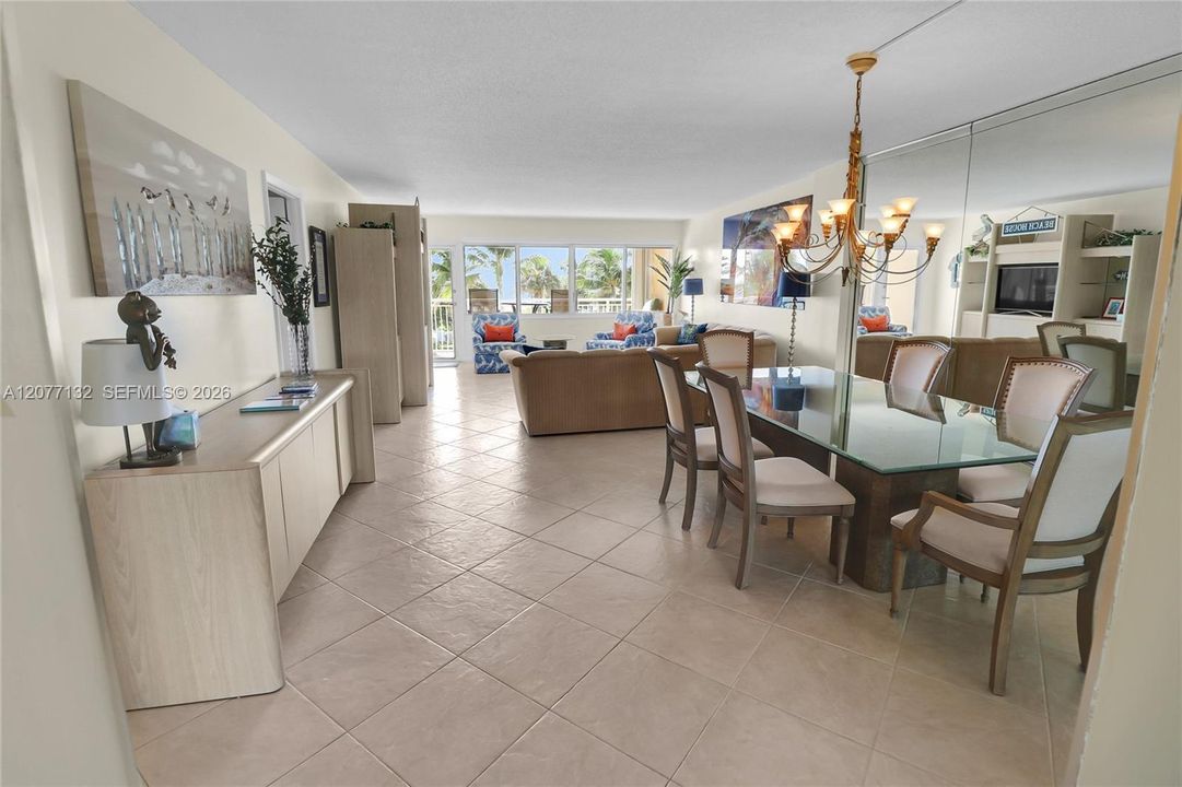 En Venta: $649,000 (2 camas, 2 baños, 1290 Pies cuadrados)