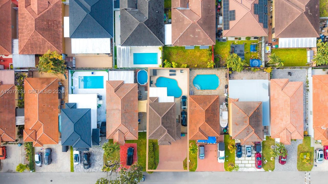 En Venta: $665,000 (3 camas, 2 baños, 1648 Pies cuadrados)