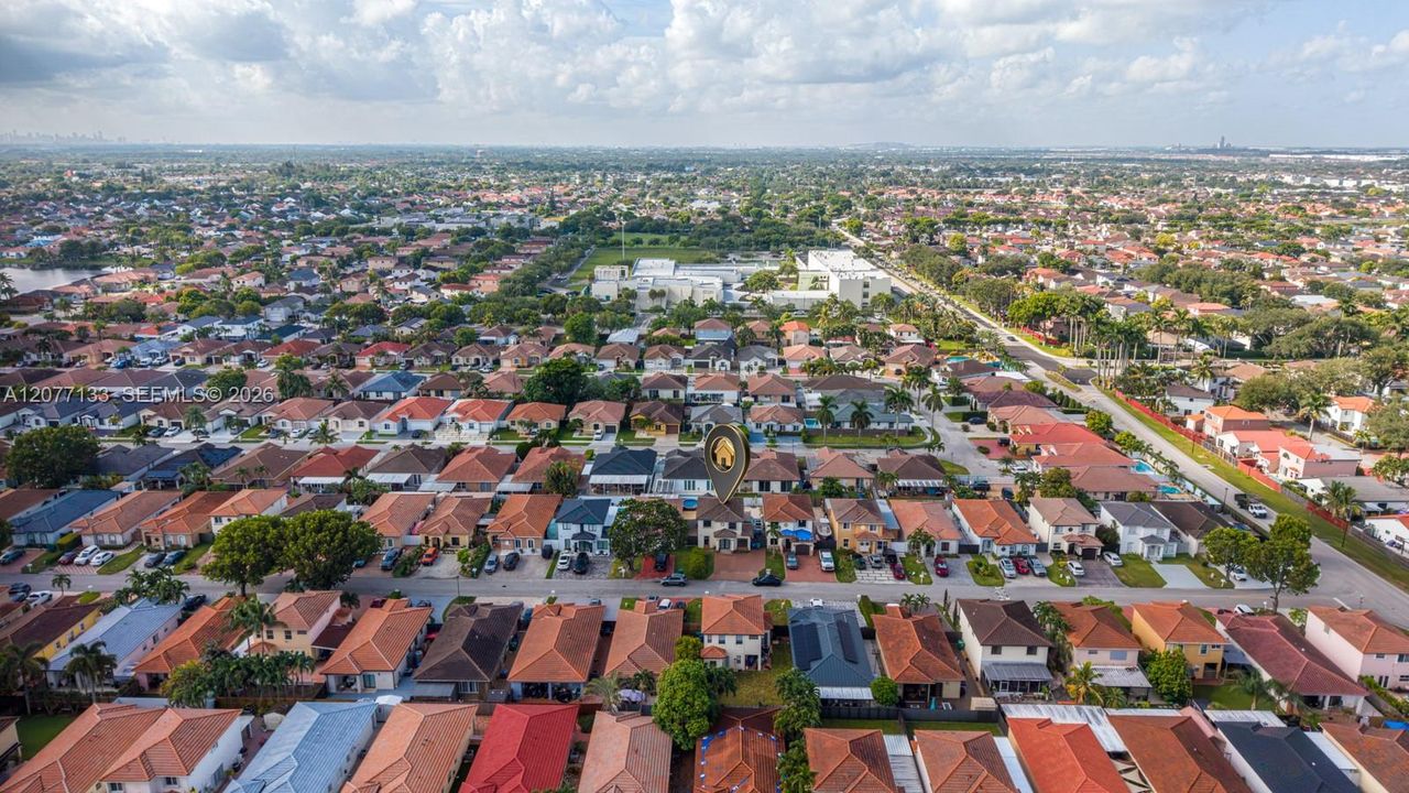 En Venta: $665,000 (3 camas, 2 baños, 1648 Pies cuadrados)