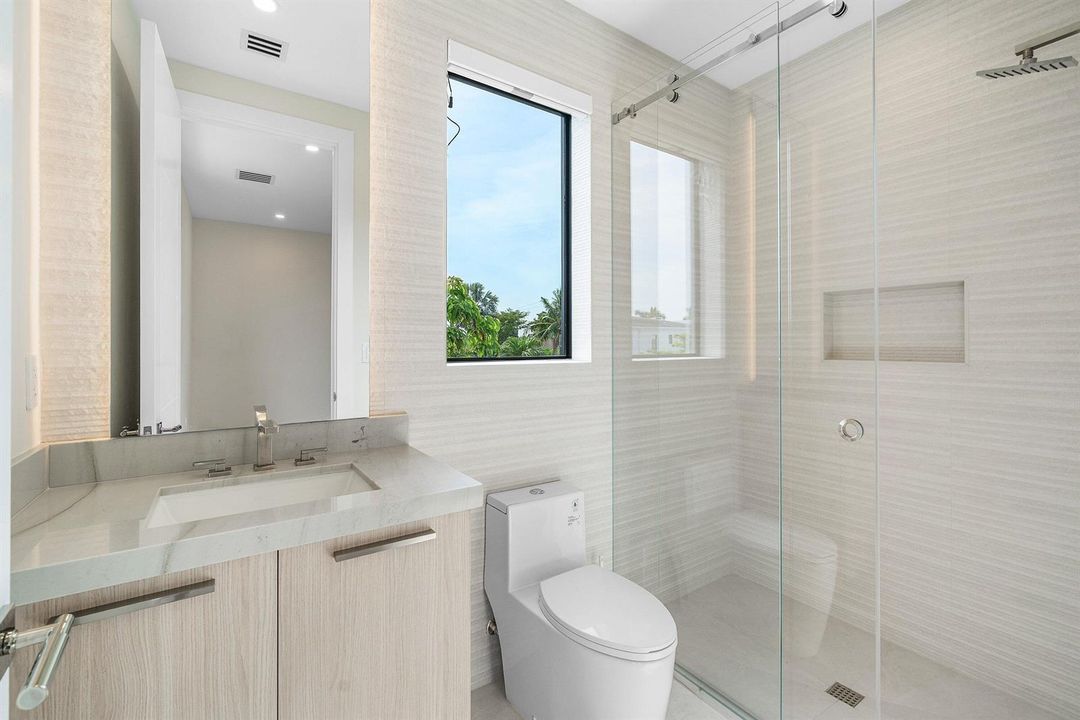 4th Guest Suite