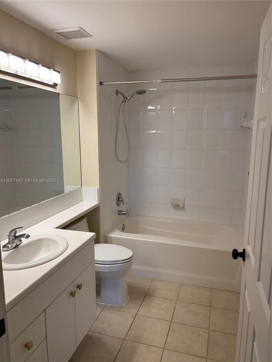 В аренду: $2,800 (2 спален, 2 ванн, 1130 Квадратных фут)