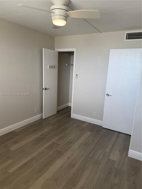 For Rent: $2,600 (2 beds, 2 baths, 933 Square Feet)