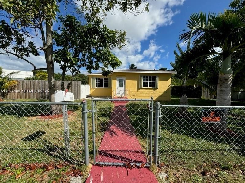 For Rent: $3,000 (2 beds, 2 baths, 1104 Square Feet)